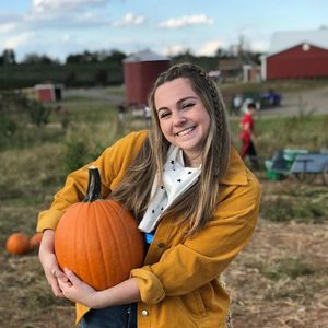 Meet your Posher, Paige